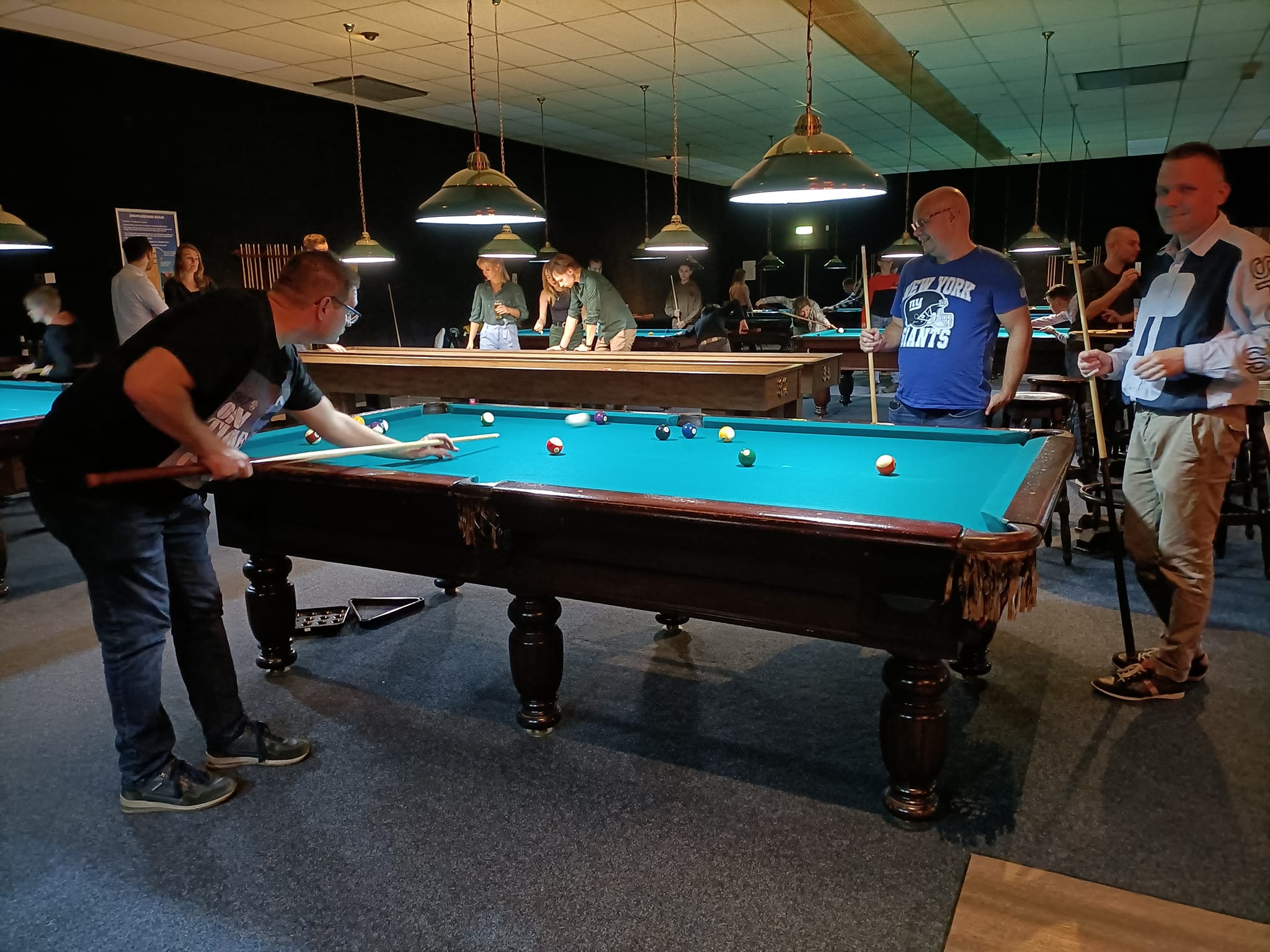 Snookertown 2022 helpusaut